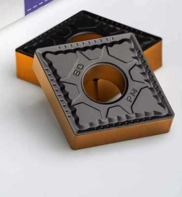 CNMG 160412 PM إدراج الكربيد مع شكل 80 درجة من الماس والهندسة السلبية لتحكم رقاقة مستقرة